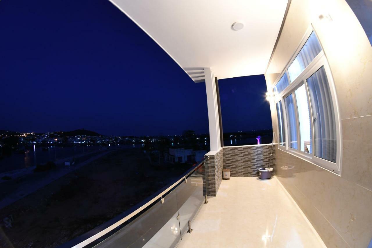 Nhà nghỉ Hùng Hoa Phan Thiet Exterior foto